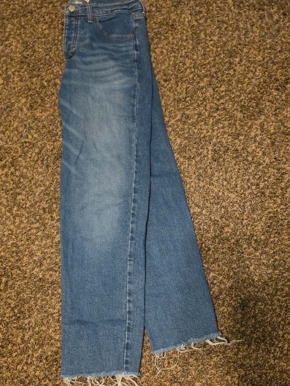 Universal Thread Medium Blue Straight Leg Jeans with Frayed Hem